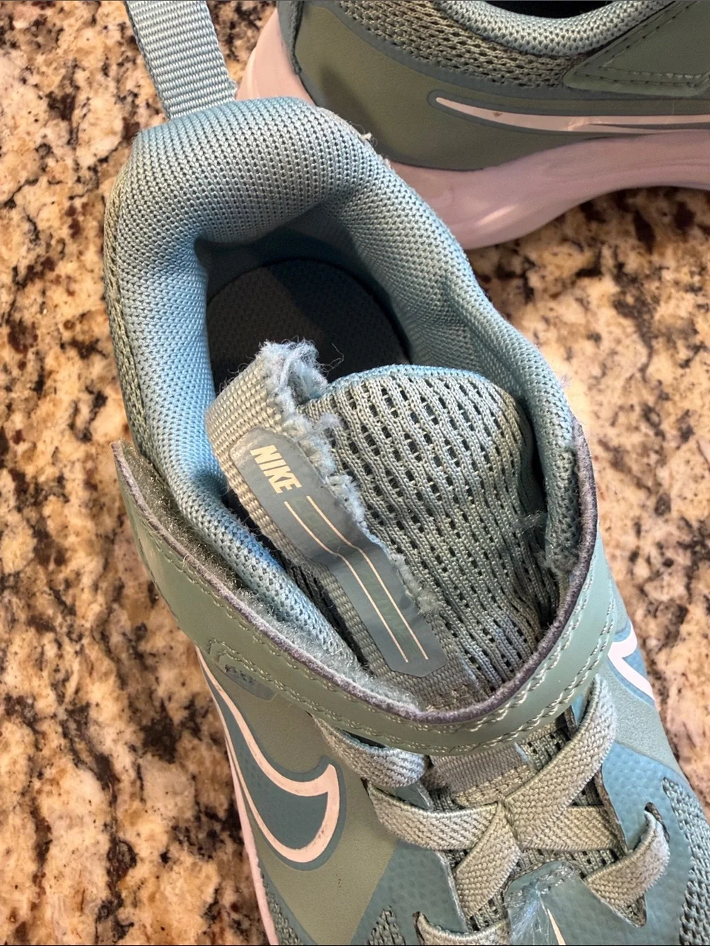 Nike Kids Mint Green Athletic Sneakers with White Swoosh Size 1Y